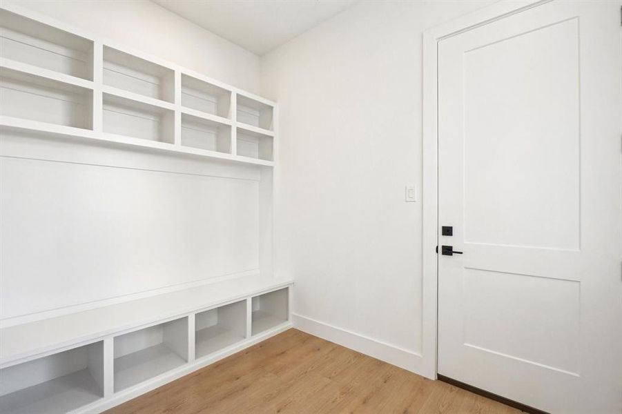 Spacious, unfurnished interior of a new home in , Rowlett (Image 22).