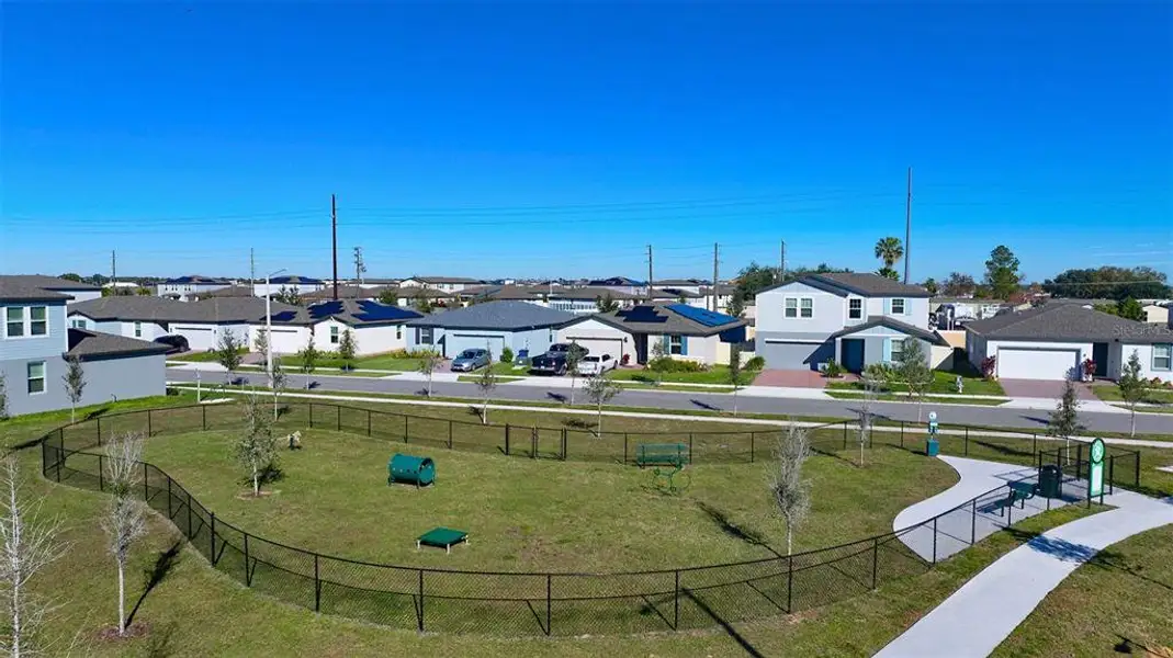 Community amenities in Lawson Dunes, Haines City (Image 22).