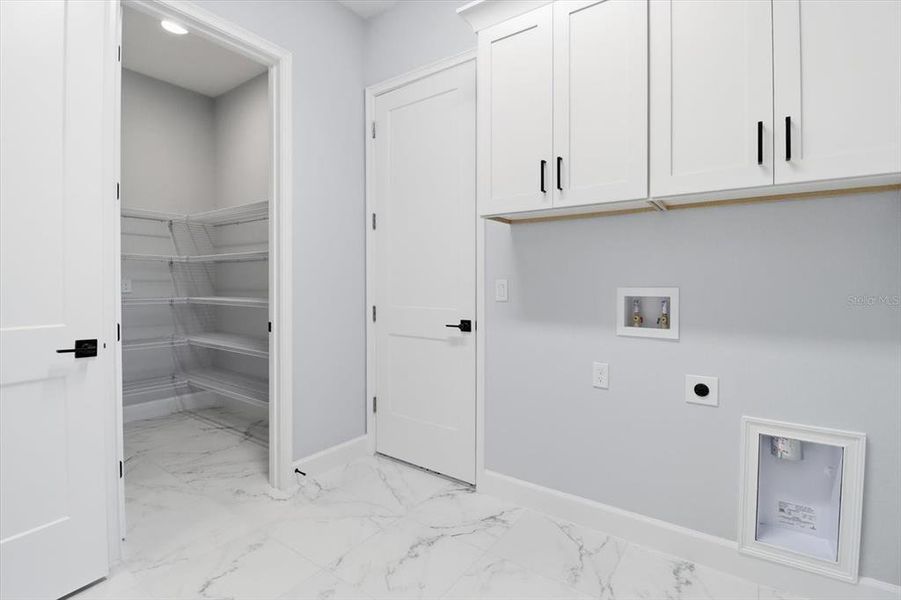 Spacious, unfurnished interior of a new home in , Beverly Hills (Image 27).