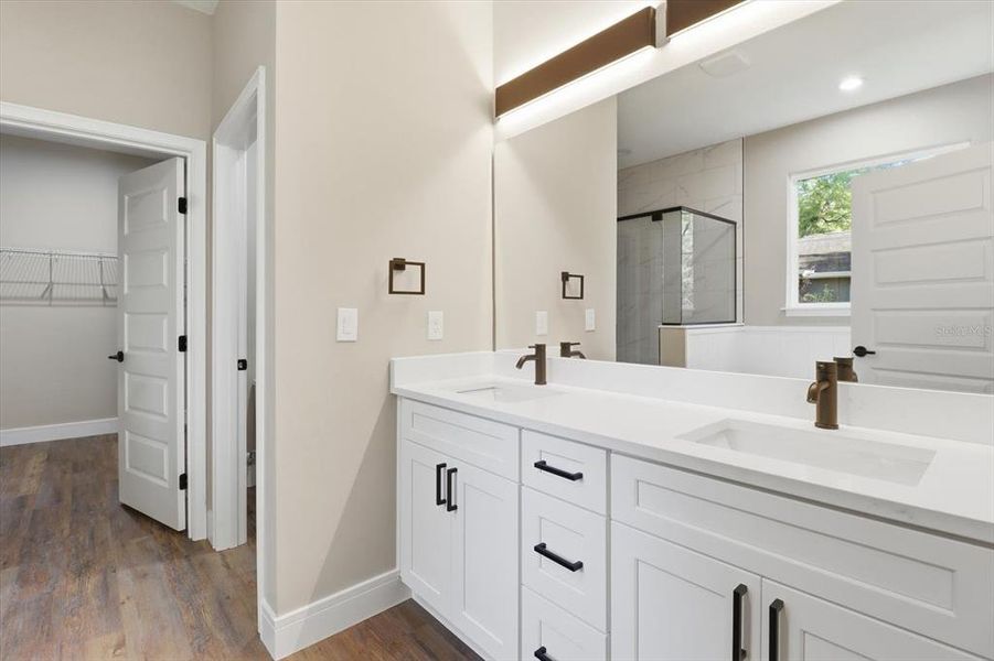 Furnished interior view inside a new home in , Dunnellon (Image 5).