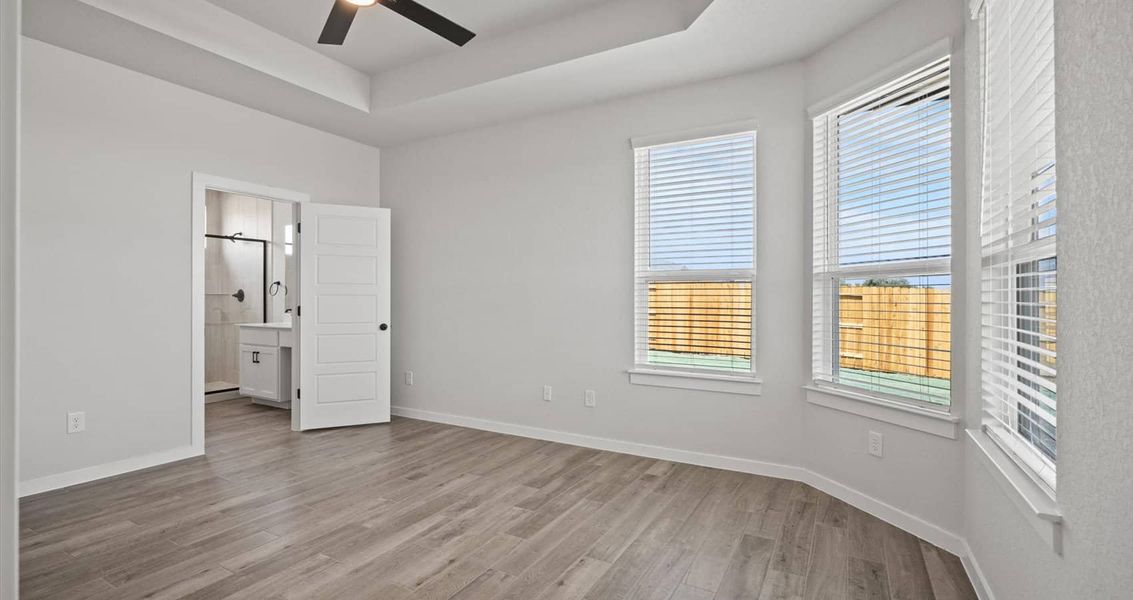 Spacious, unfurnished interior of a new home in Meyer Ranch, New Braunfels (Image 14). Spacious, unfurnished interior of a new home in Meyer Ranch, New Braunfels (Image 14).