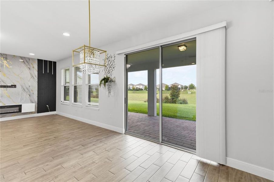 Spacious, unfurnished interior of a new home in , Winter Garden (Image 24).