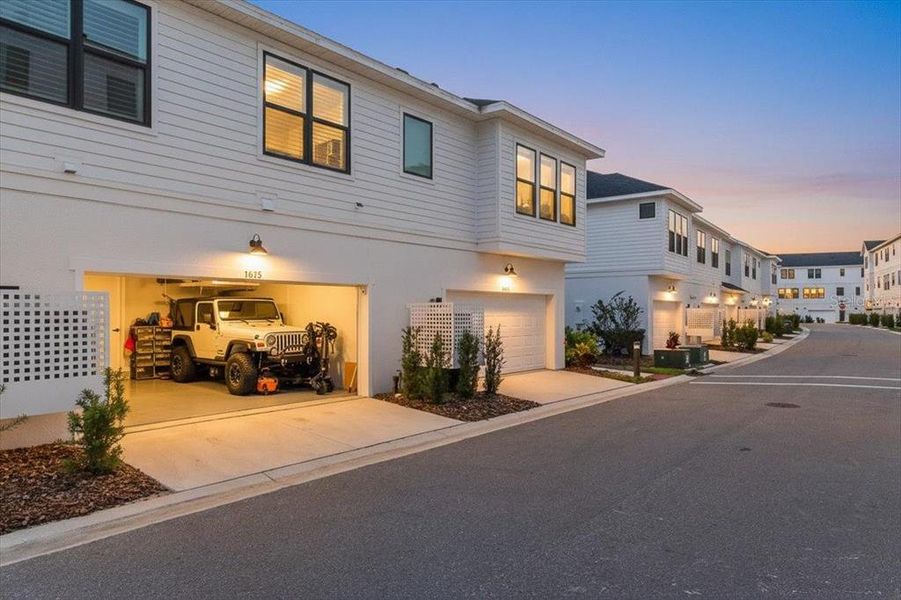 Exterior details and patio area of a home in , Sarasota (Image 4).