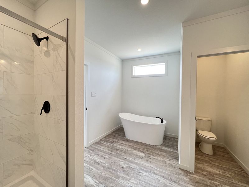 Image 4 of a home in Harston Woods. Image 4 of a home in Harston Woods.