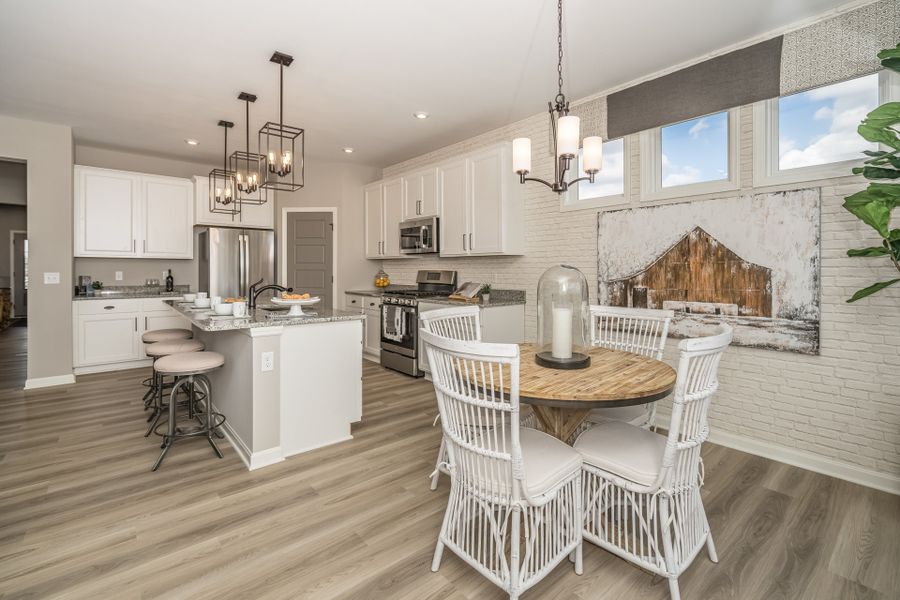 Representative furnished interior of a home built from the DaVinci by Fischer Homes in Sage Woods, Dallas (Image 14).