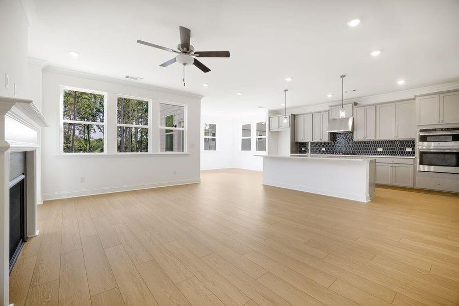 Spacious, unfurnished interior of a new home in Bailey Fence, Dacula (Image 29).