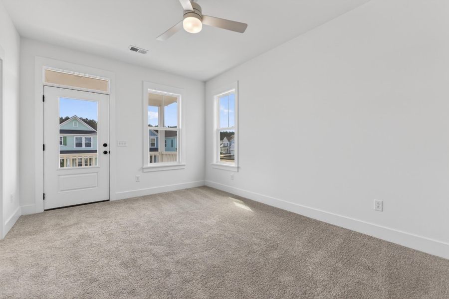 Spacious, unfurnished interior of a new home in , Summerville (Image 19).