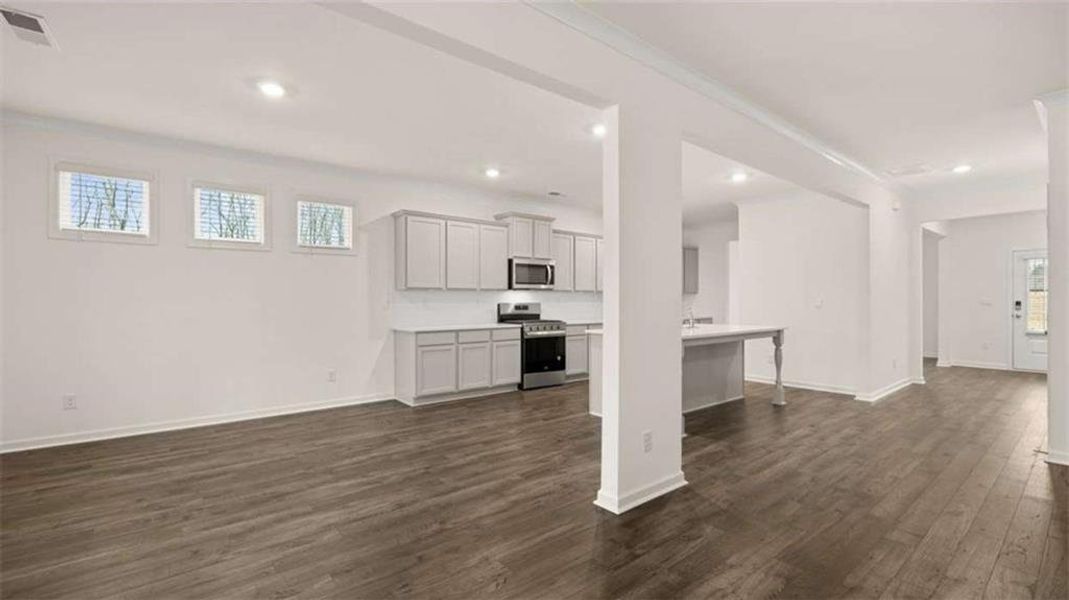 Spacious, unfurnished interior of a new home in Independence, Loganville (Image 14).