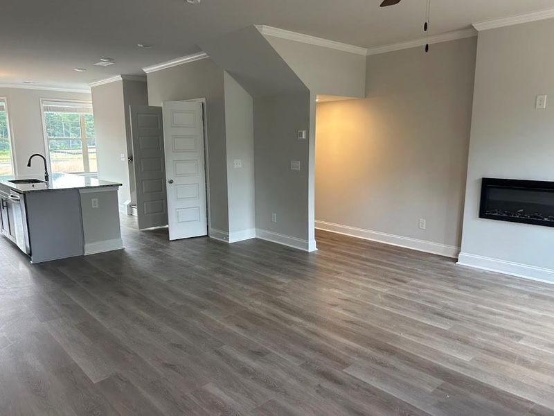 Spacious, unfurnished interior of a new home in Towns at Enclave, Lawrenceville (Image 17).
