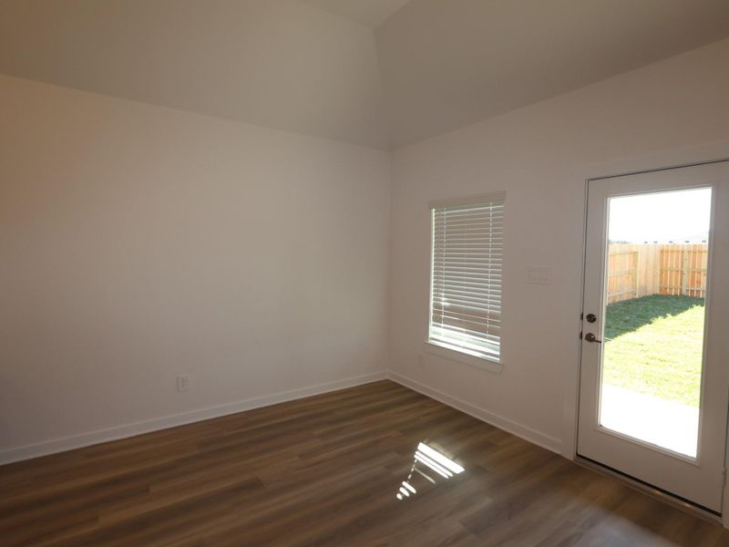 Spacious, unfurnished interior of a new home in Moran Ranch, Willis (Image 14).