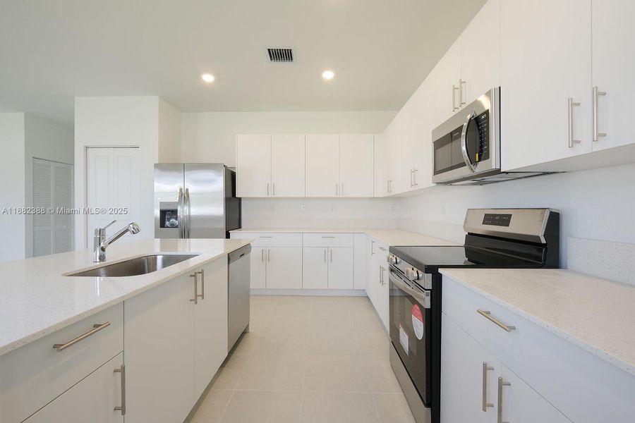 Furnished interior view inside a new home in , Homestead (Image 4).