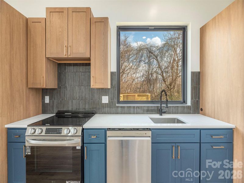 Image 13 of a home in .