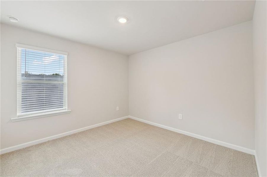 Spacious, unfurnished interior of a new home in Preserve at Mountain Creek, Pendergrass (Image 39).