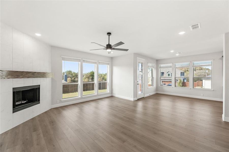 Spacious, unfurnished interior of a new home in Ridgepoint, Midlothian (Image 37).