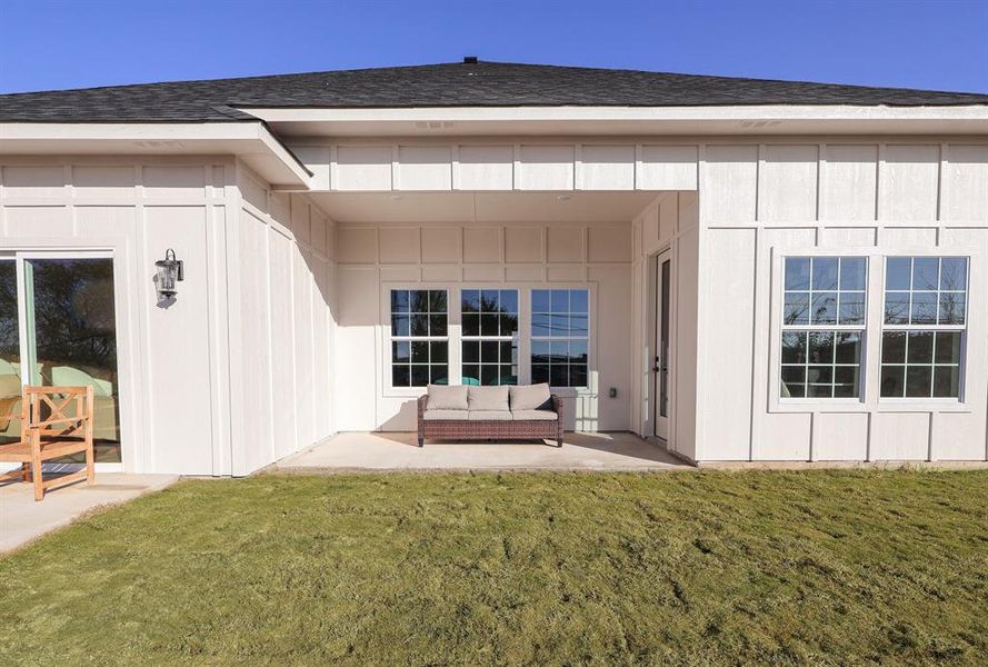 Exterior details and patio area of a home in , Fort Worth (Image 3).