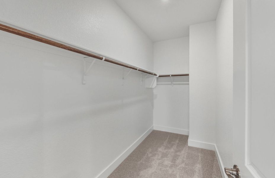 Spacious, unfurnished interior of a new home in Saddleback at Santa Rita Ranch, Liberty Hill (Image 15).
