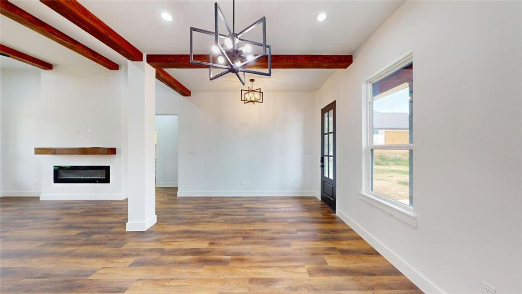 Spacious, unfurnished interior of a new home in , Cleburne (Image 19).
