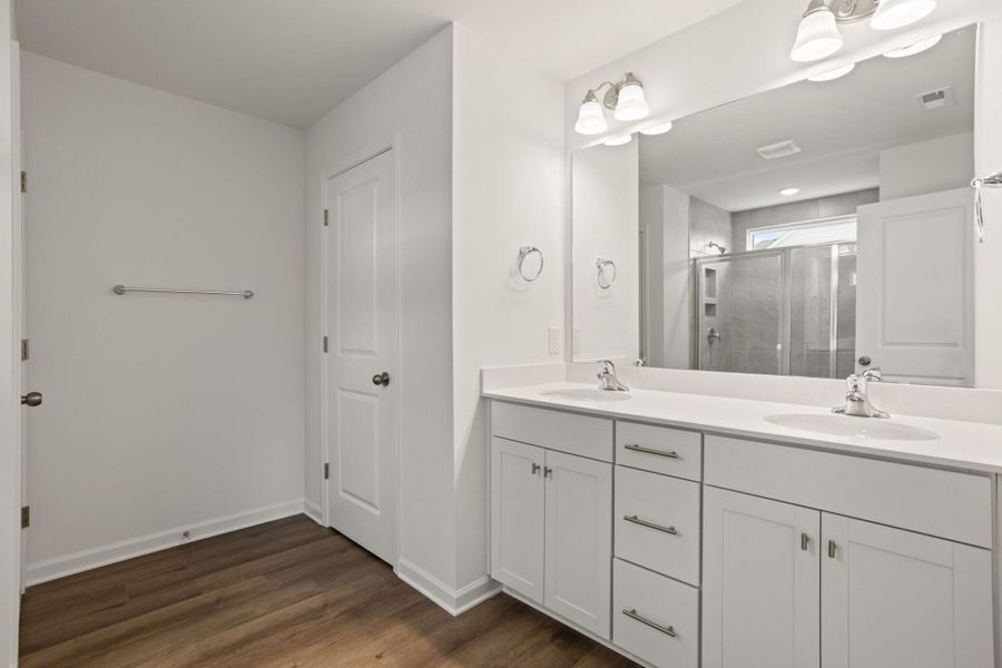 Furnished interior view inside a new home in Bellevue, Greenville (Image 13).