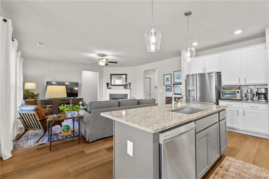Furnished interior view inside a new home in , Jefferson (Image 5).