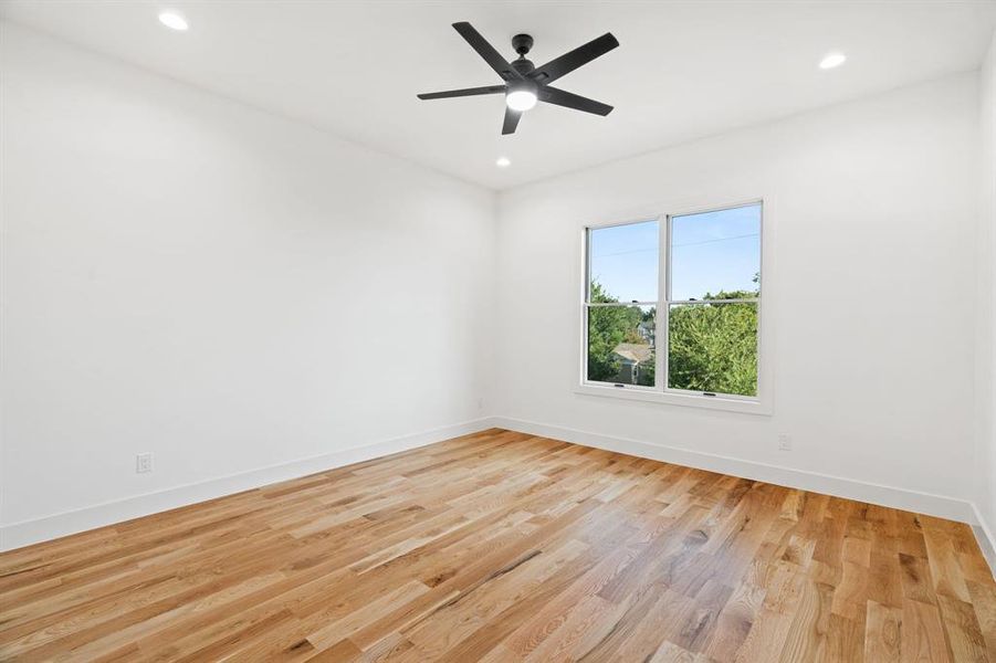 Spacious, unfurnished interior of a new home in , Dallas (Image 23).