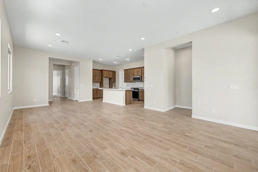 Spacious, unfurnished interior of a new home in Mira Vista at Victory, Buckeye (Image 8). Spacious, unfurnished interior of a new home in Mira Vista at Victory, Buckeye (Image 8).