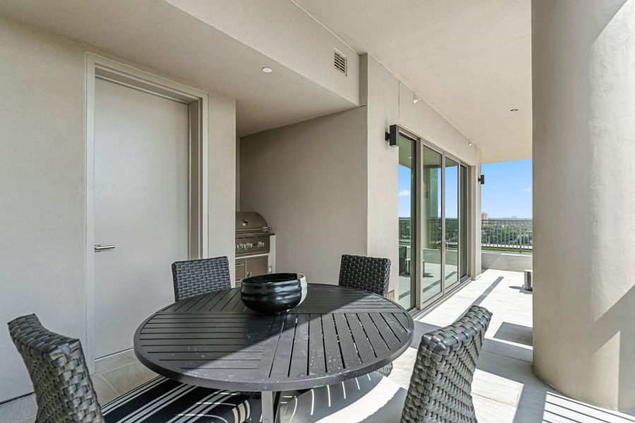 Elevate your entertaining space with outdoor grilling station Elevate your entertaining space with outdoor grilling station