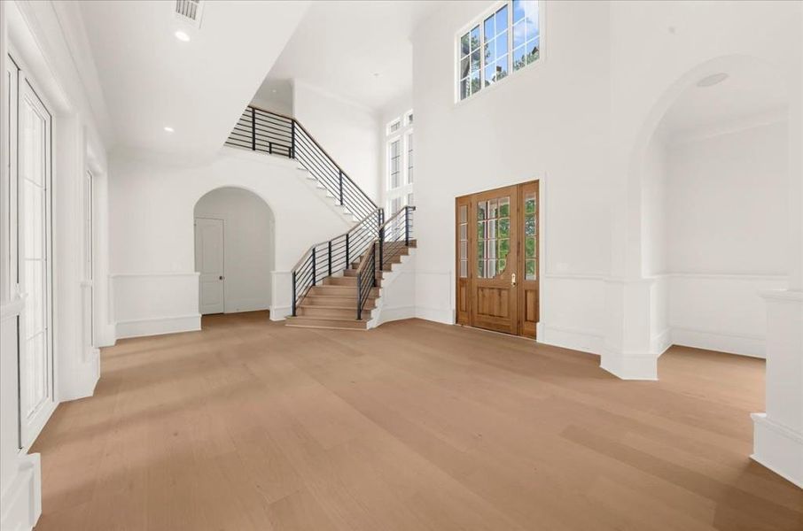 Spacious, unfurnished interior of a new home in , Canton (Image 26).