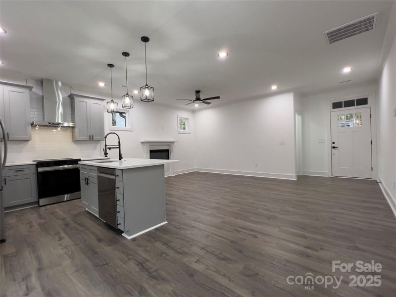 Image 30 of a home in . Image 30 of a home in .