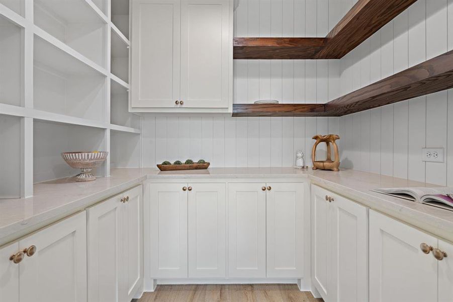 Furnished interior view inside a new home in , Krum (Image 14).