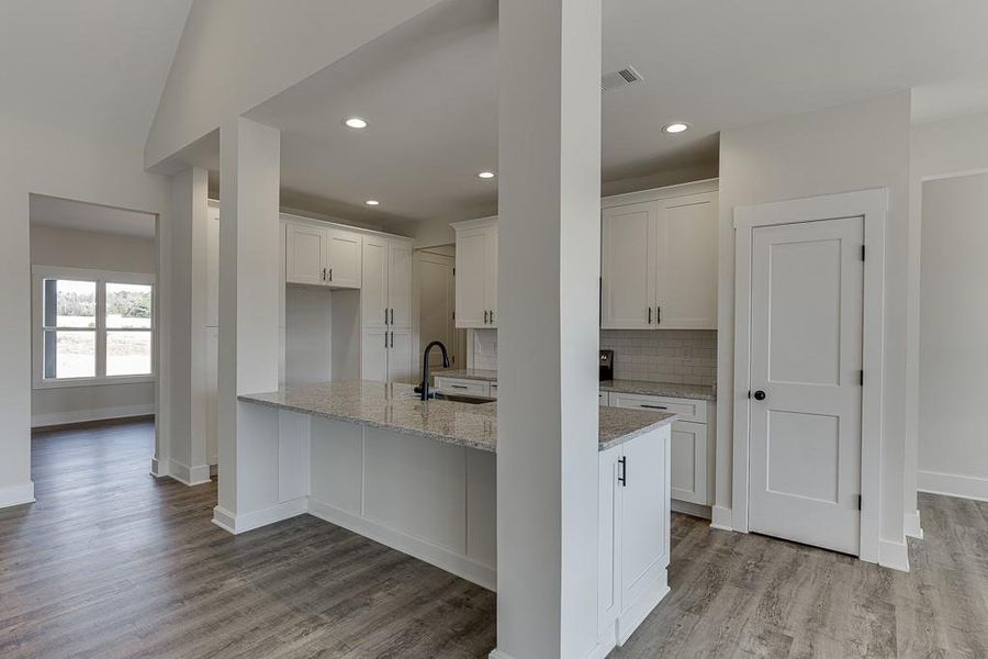 Furnished interior view inside a new home in , Hartwell (Image 9).