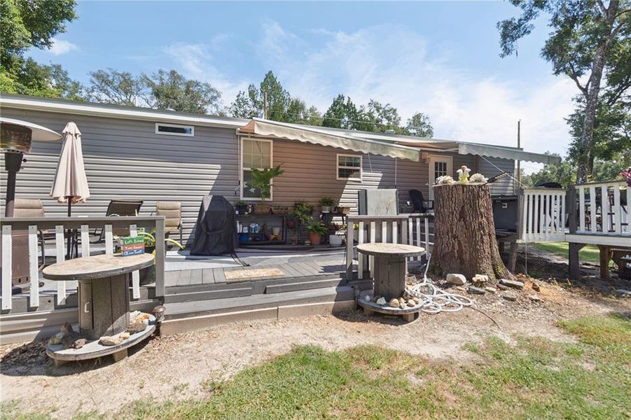 Exterior details and patio area of a home in , Spring Hill (Image 29).