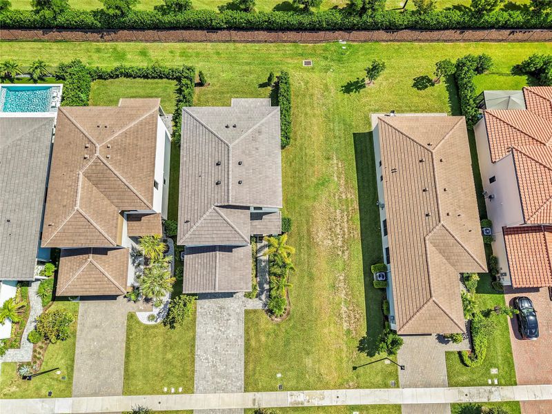 Image 33 of a home in .