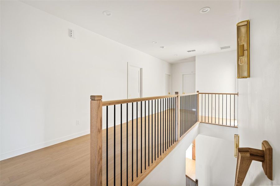 Spacious, unfurnished interior of a new home in , Houston (Image 25).