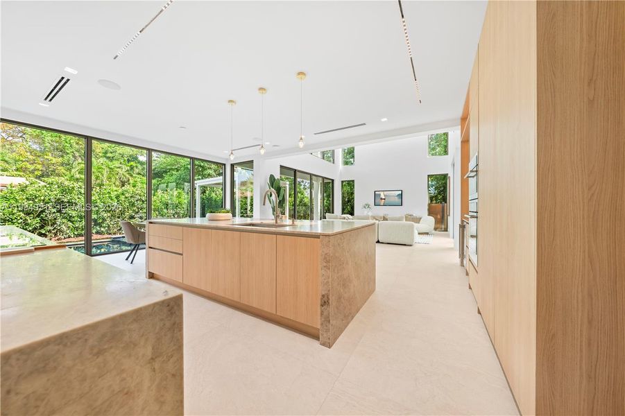 Exterior details and patio area of a home in , Miami (Image 30).