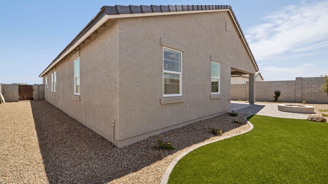 Representative exterior details of a home built from the Laveen by D.R. Horton in The Ridge at Stone Butte, Phoenix (Image 23).