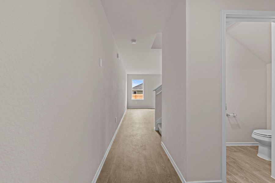 Spacious, unfurnished interior of a new home in Sunset Oaks, Maxwell (Image 21).