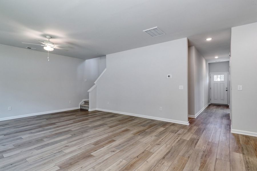 Spacious, unfurnished interior of a new home in Hainer Place, Conway (Image 24).