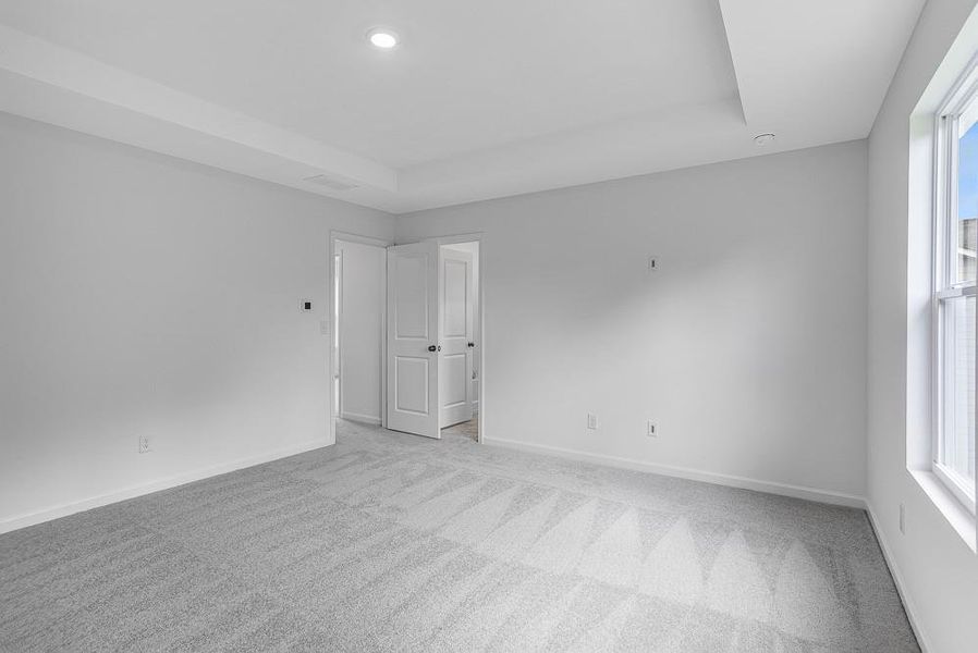 Spacious, unfurnished interior of a new home in Heritage River, Euharlee (Image 32). Spacious, unfurnished interior of a new home in Heritage River, Euharlee (Image 32).