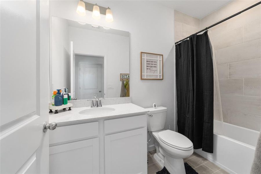 Furnished interior view inside a new home in Millwood, Ocala (Image 67).