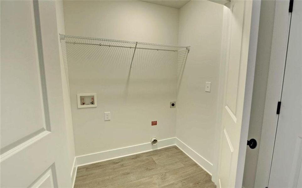 Spacious, unfurnished interior of a new home in , Hartwell (Image 29).