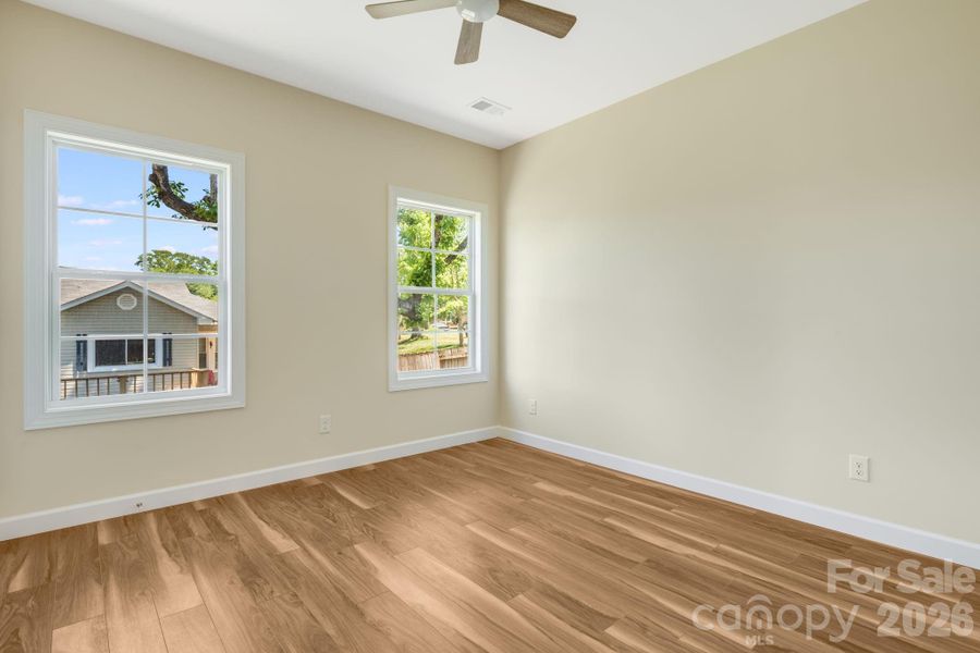 Spacious, unfurnished interior of a new home in , Forest City (Image 12).