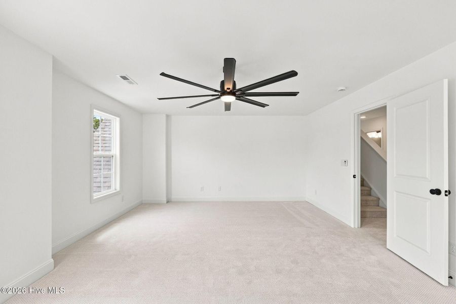 Spacious, unfurnished interior of a new home in Legacy Lakes, Aberdeen (Image 38).