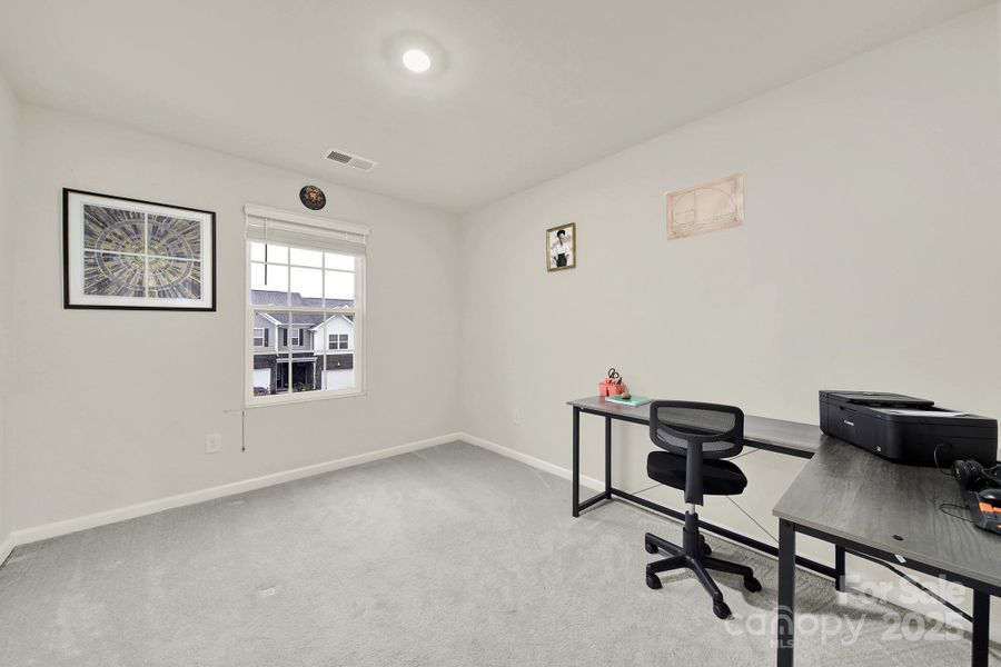 Image 27 of a home in Windhaven: Glen.