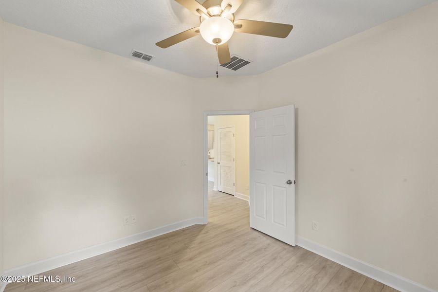 Spacious, unfurnished interior of a new home in , Jacksonville (Image 23).