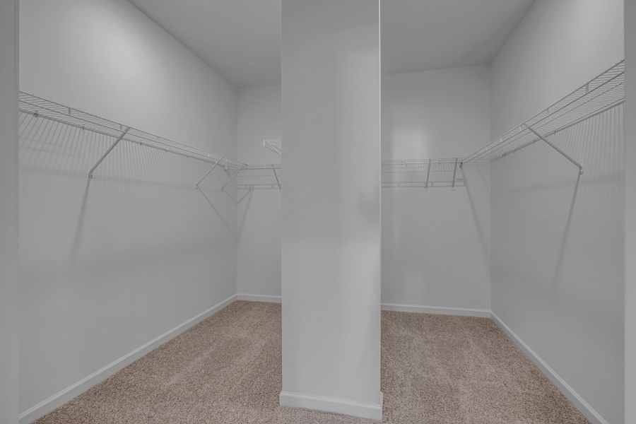 Spacious, unfurnished interior of a new home in Stratford Station, Lebanon (Image 21).
