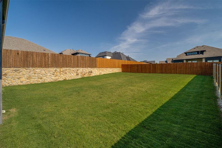 Exterior details and patio area of a home in Parks of Aledo, Aledo (Image 4). Exterior details and patio area of a home in Parks of Aledo, Aledo (Image 4).