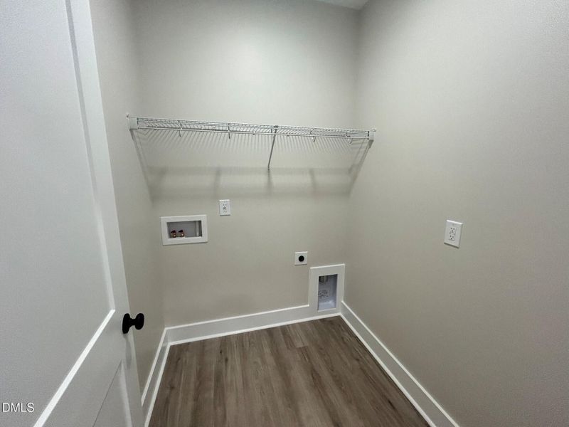 Lot 100 Laundry Room
