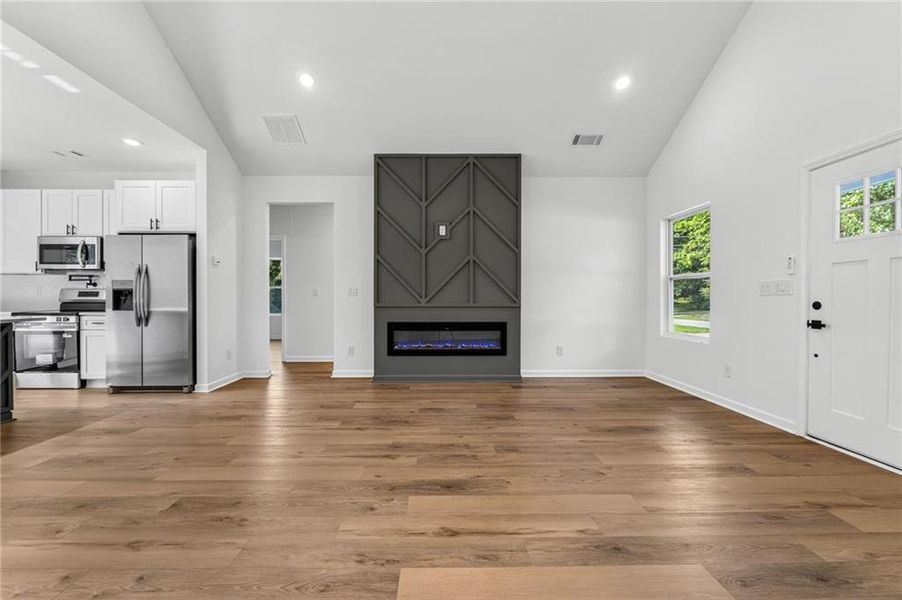 Spacious, unfurnished interior of a new home in , Newnan (Image 22).