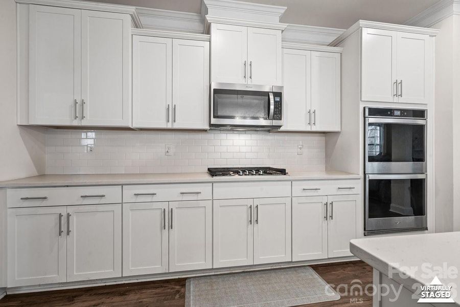 Furnished interior view inside a new home in Falls Cove, Troutman (Image 5).