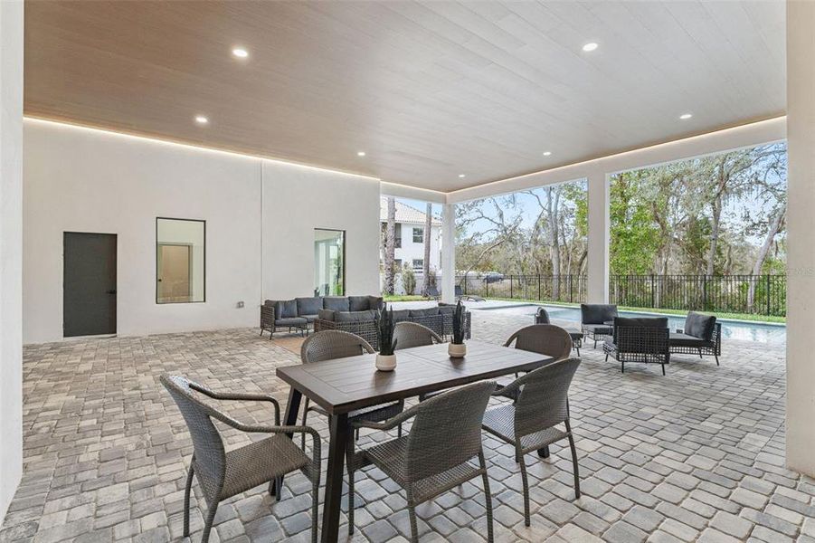 Image 52 of a home in .